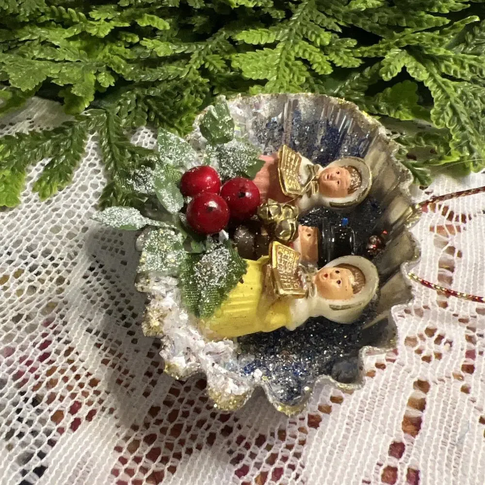Vintage Oval Tart Tin Carolers Carol Diorama Mid Century Style Glitter Ornament
